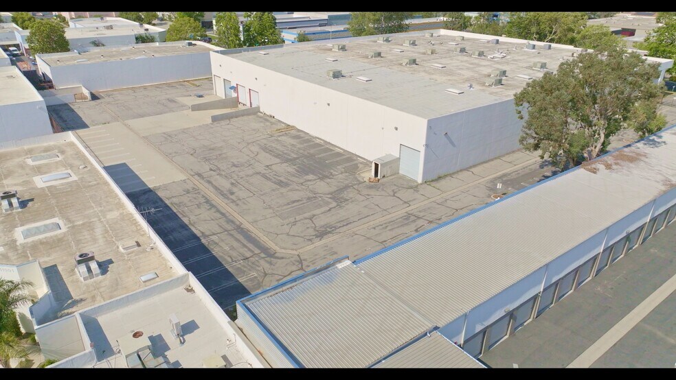 More Photos Of 5155 Goldman Ave, Moorpark Manufacturing For Sale