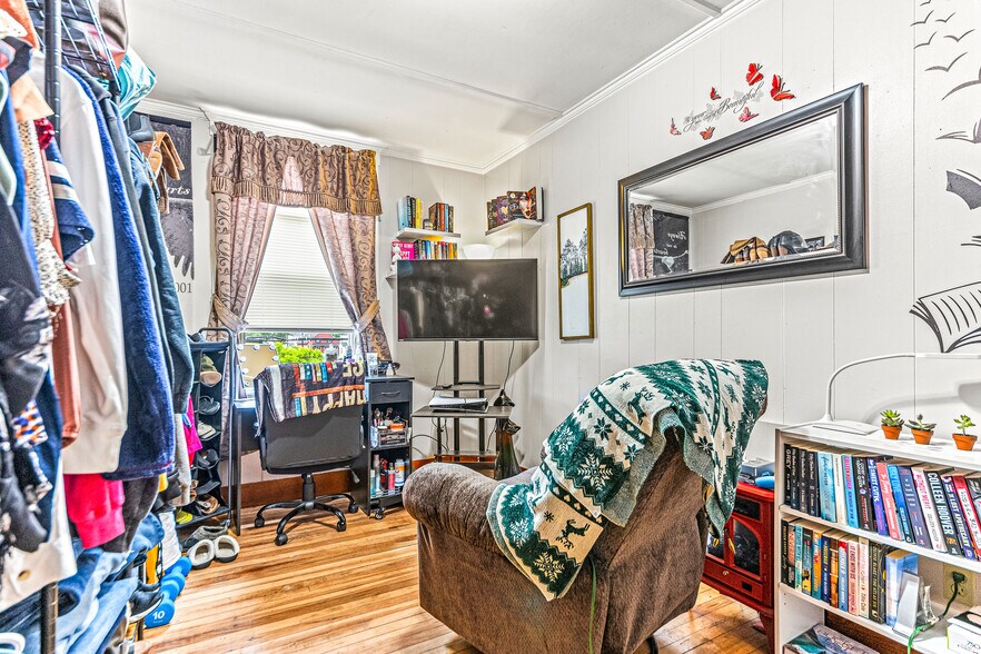 More Photos Of 58 Pickering Rd, Rochester Apartments For Sale