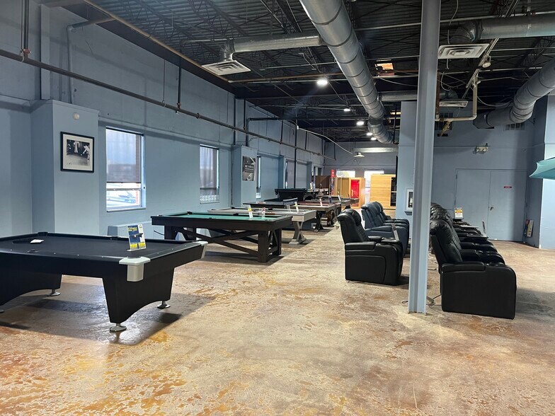 More Photos Of 4335 W Reno Ave, Oklahoma City Showroom For Sale