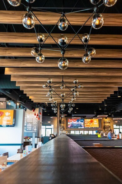 More Photos Of 6501 North Fwy, Fort Worth Restaurant For Sale