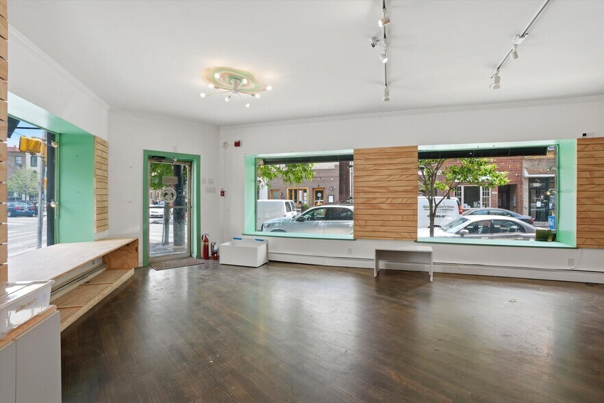 More Photos Of 1600 E Passyunk Ave, Philadelphia Storefront Retail Residential For Sale