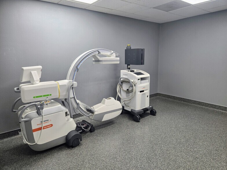 More Photos Of 2150 N Waterman Ave, San Bernardino Medical For Lease