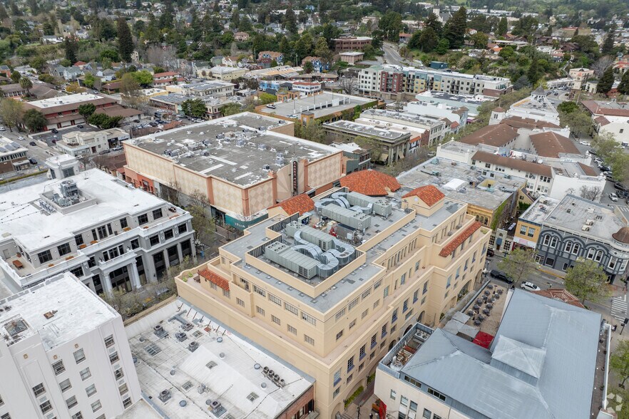 More Photos Of 110 Cooper St, Santa Cruz Office For Sale