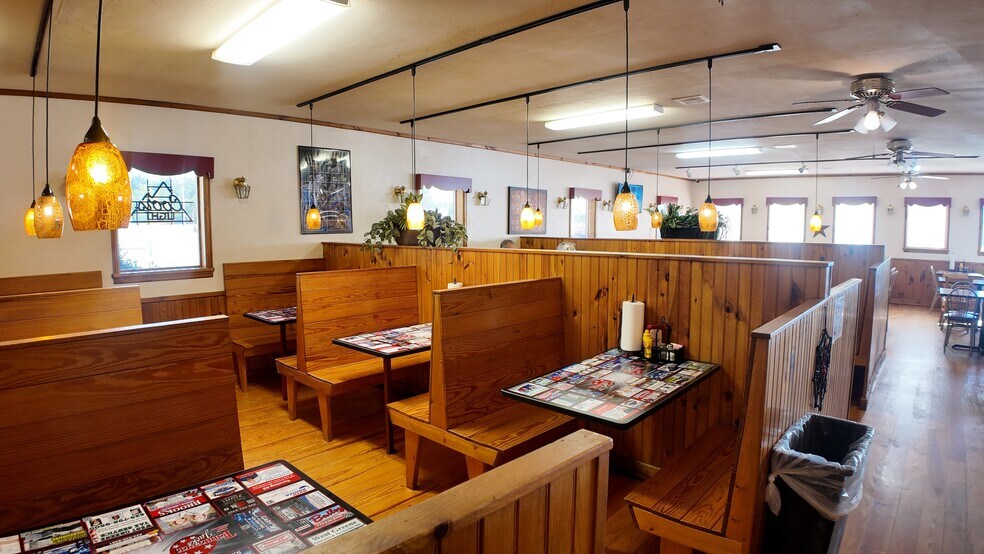 More Photos Of 6335 W Andrew Johnson Hwy, Greeneville Restaurant For Sale