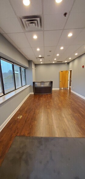 More Photos Of 95 James Way, Southampton Light Distribution For Lease