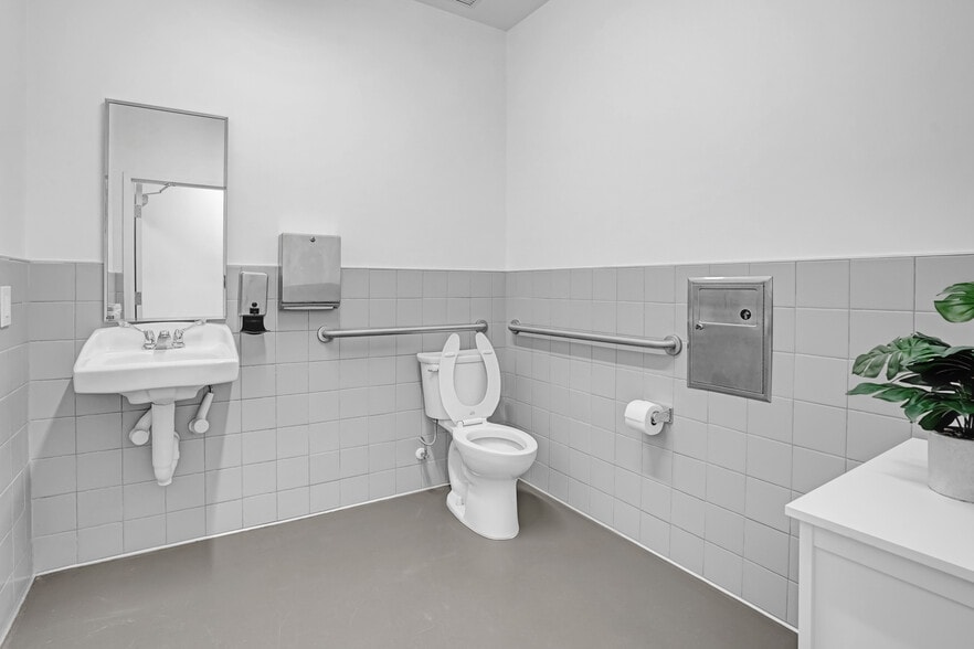 More Photos Of 4774 S Jenkins Rd, Fort Pierce Industrial For Sale