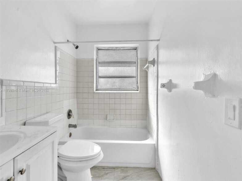 More Photos Of 842 NW 1st Ave, Fort Lauderdale Apartments For Sale