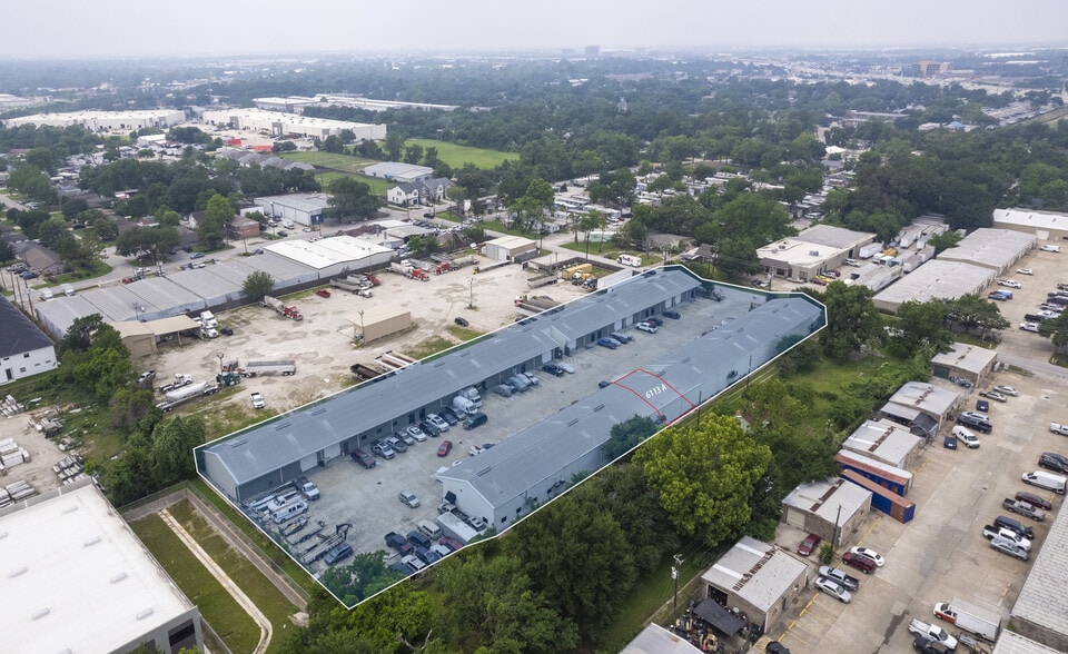 More Photos Of 6111 Milwee St, Houston Unknown For Lease
