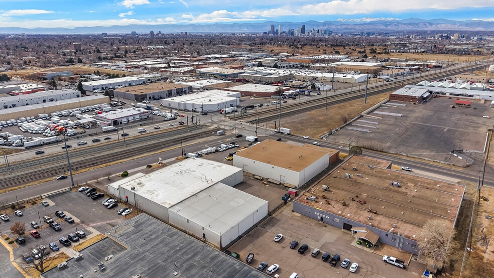 More Photos Of 5757 E 42nd Ave, Denver Warehouse For Lease