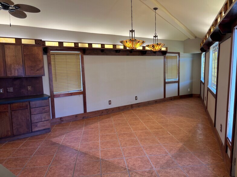 More Photos Of 8181 U.S. Highway 19 N, Pinellas Park Office For Sale