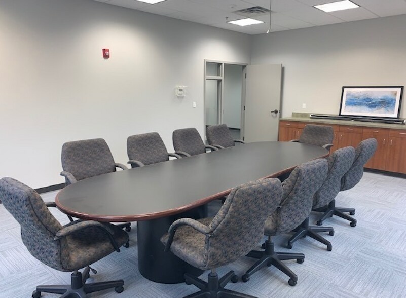 More Photos Of 2639 N Monroe St, Tallahassee Unknown For Lease