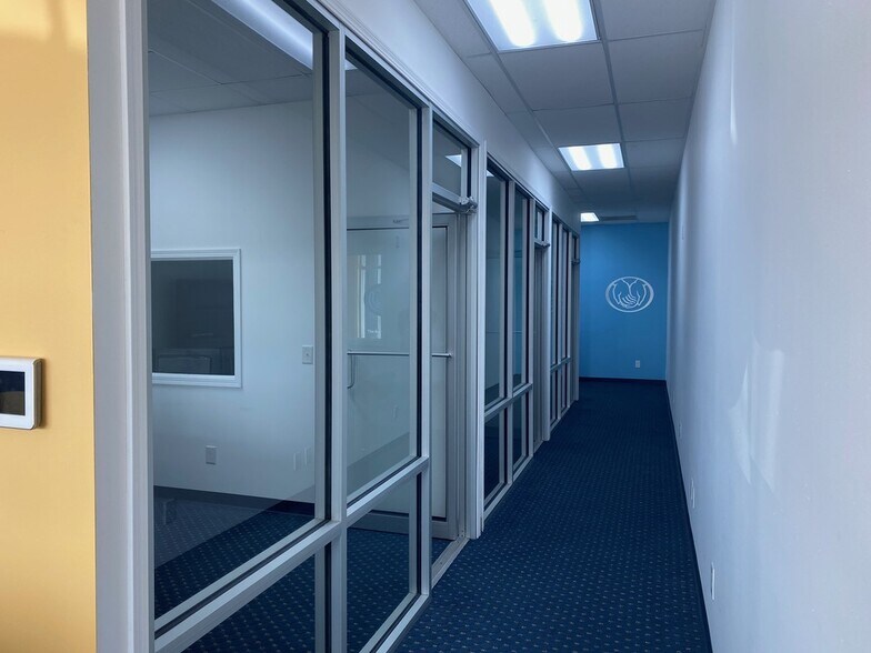 More Photos Of 8028 S Emerson Ave, Indianapolis Storefront For Lease