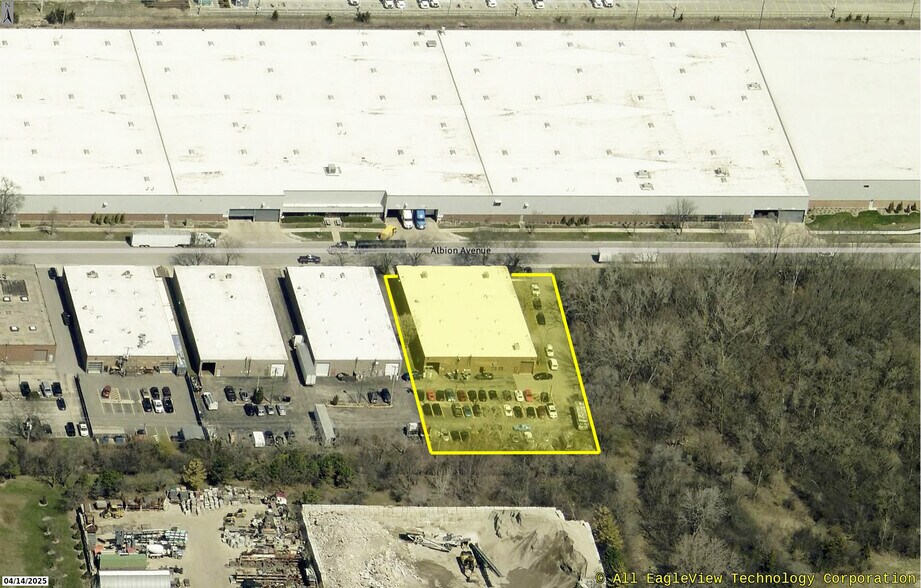 More Photos Of 801-803 Albion Ave, Schaumburg Warehouse For Sale