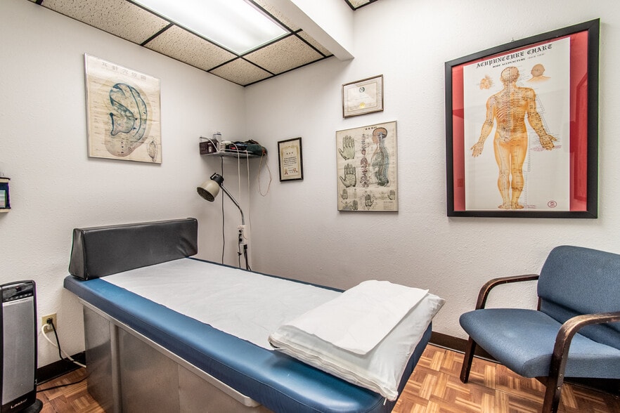 More Photos Of 4929 Everhart Rd, Corpus Christi Freestanding For Sale