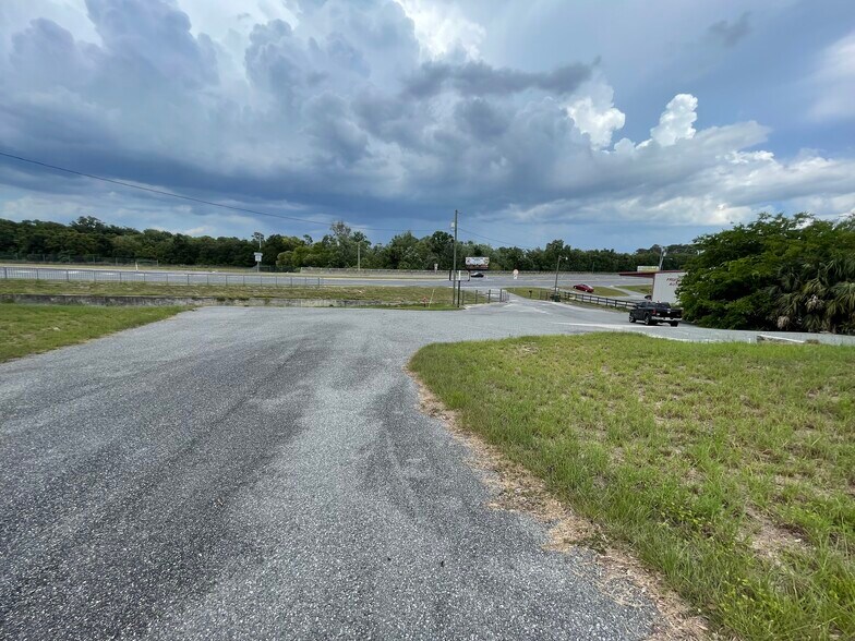 More Photos Of 611 N Dixie Ave, Fruitland Park Self Storage For Sale
