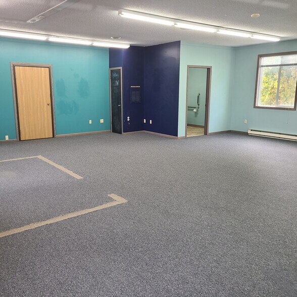 More Photos Of 8265 179th St NW, Clearwater Loft Creative Space For Lease