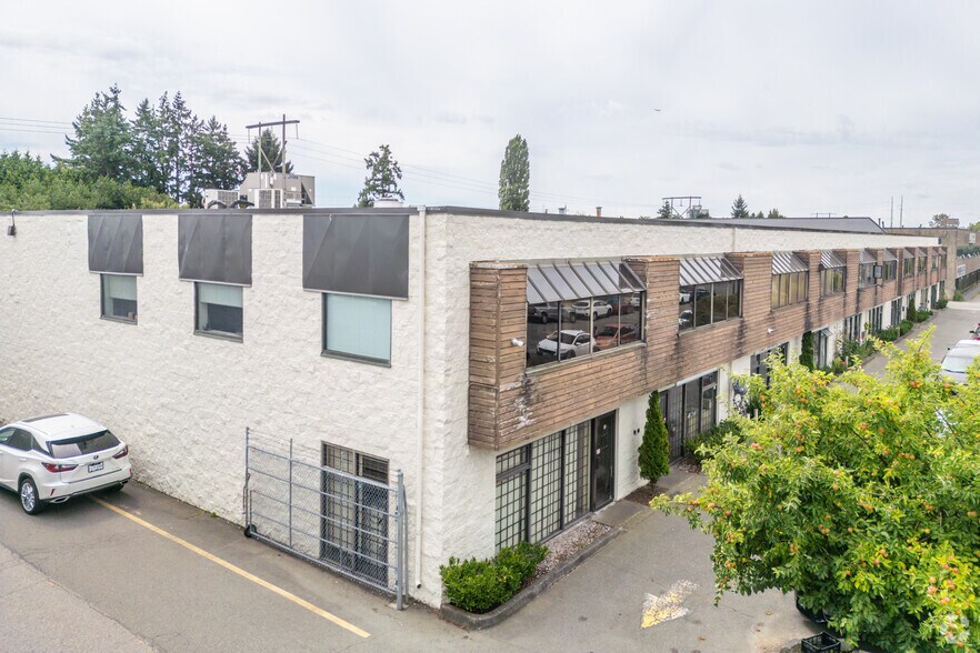 More Photos Of 11720 Voyageur Way, Richmond Light Distribution For Sale