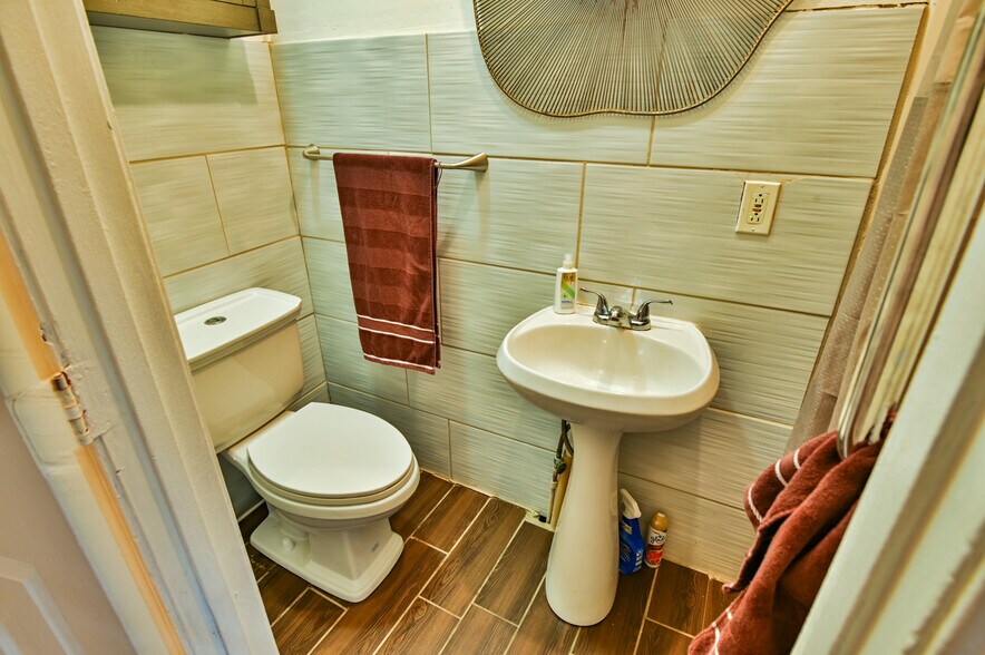 More Photos Of 799 Moreland Ave SE, Atlanta Healthcare For Sale