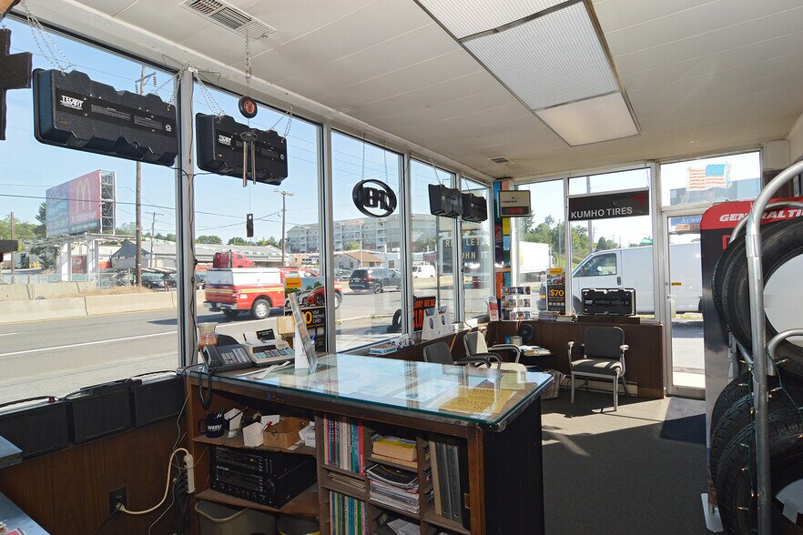 More Photos Of 1350 Allegheny Ave, Reading Auto Salvage Facility For Sale