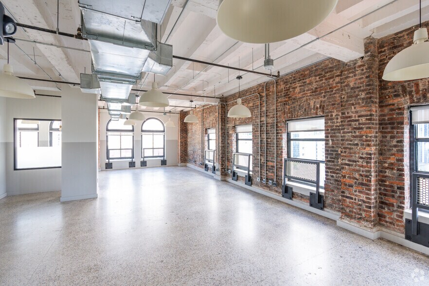 More Photos Of 117 NE 1st Ave, Miami Office For Lease