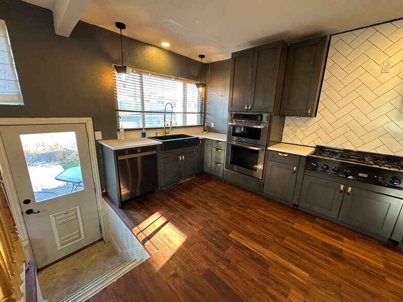 More Photos Of 1735-1737 Franklin Street, Denver Apartments For Sale