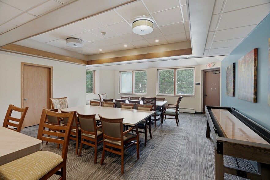 More Photos Of 985 Ivy Ave E, Saint Paul Apartments For Sale