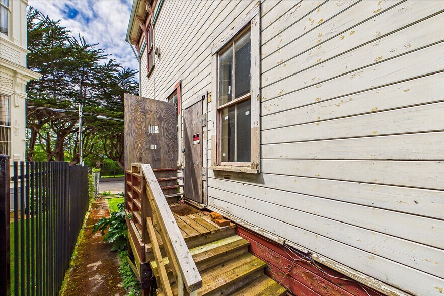 More Photos Of 1625 G St, Eureka Multifamily For Sale