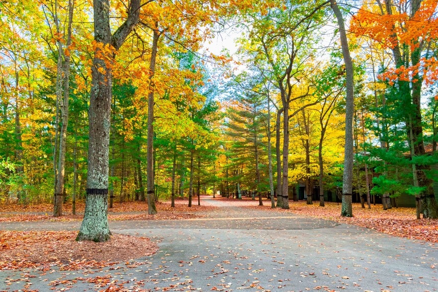 More Photos Of 7751 Cedar Lake Rd, Oscoda Hotel For Sale