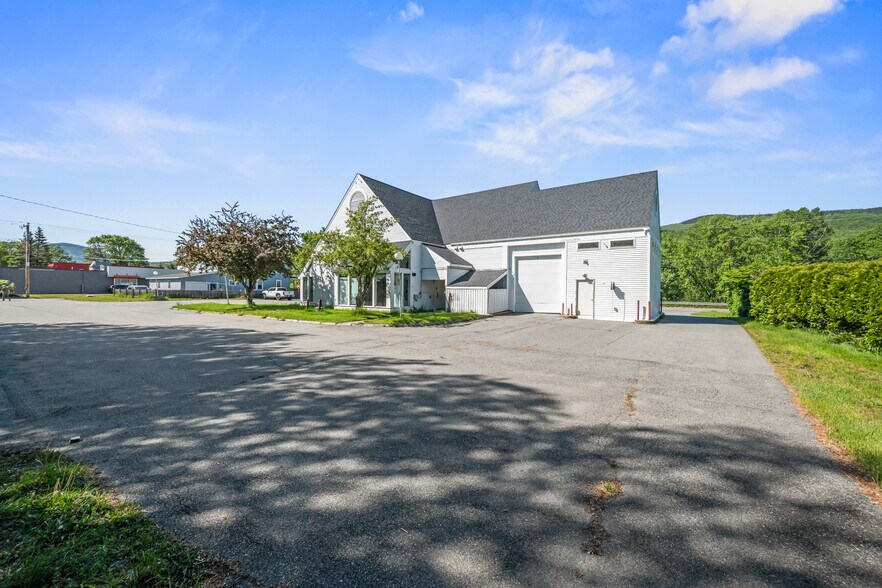 More Photos Of 177 Main St, Gorham Bank For Sale