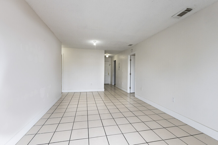 More Photos Of 6305 W 22nd Ct, Hialeah Apartments For Sale