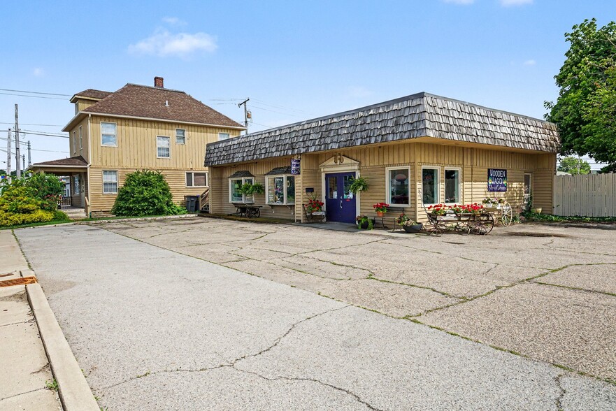 Primary Photo Of 212-214 W Pike St, Goshen Freestanding For Sale