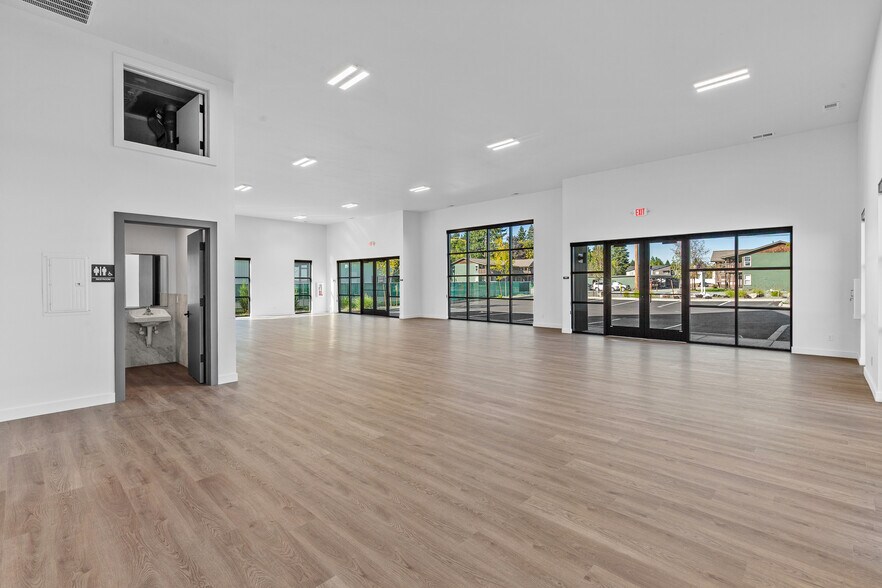 More Photos Of 9409 Aerial cir, Hayden Flex For Lease