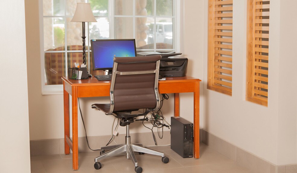 More Photos Of 1801 Cabelas Ln, Prairie Du Chien Hotel For Sale