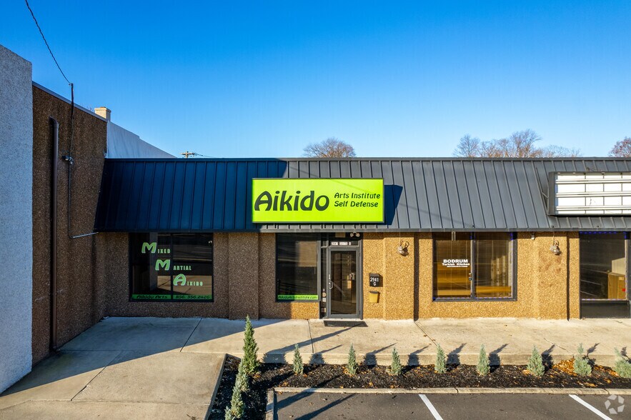 More Photos Of 211 S Boulevard Ave S, Maple Shade Township Storefront Retail Office For Sale