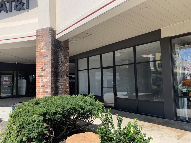 More Photos Of 2100 Dixwell Ave, Hamden Unknown For Lease