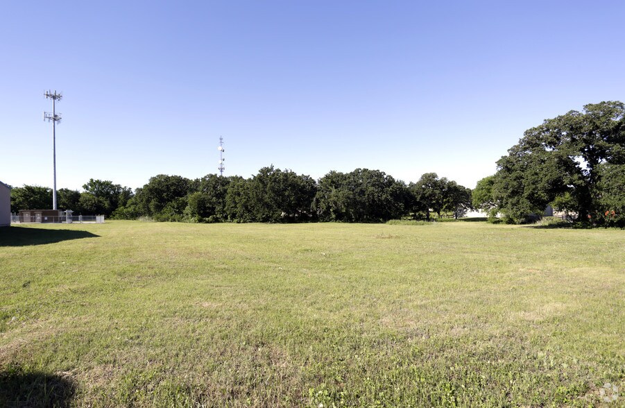 More Photos Of 5150 E FM 1187, Burleson Land For Lease