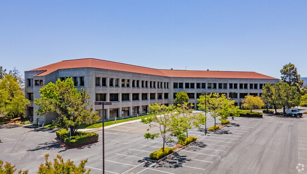 More Photos Of 2855 Campus Dr, San Mateo Office For Lease
