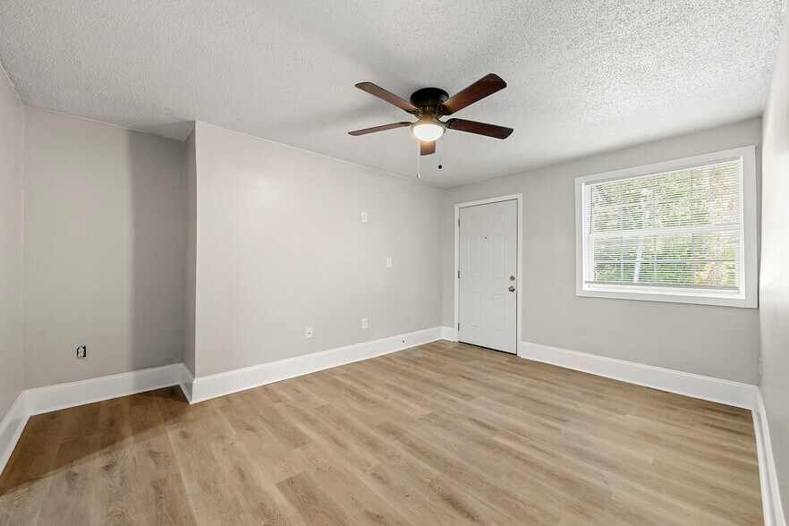 More Photos Of 150 Fairfield Pl NW, Atlanta Apartments For Sale