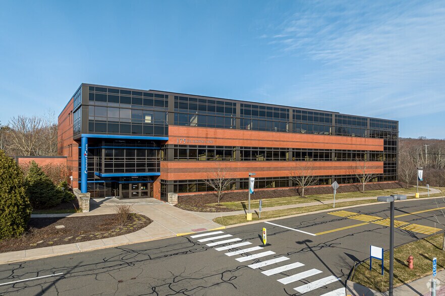 Primary Photo Of 175 Scott Swamp Rd, Farmington Office For Sale