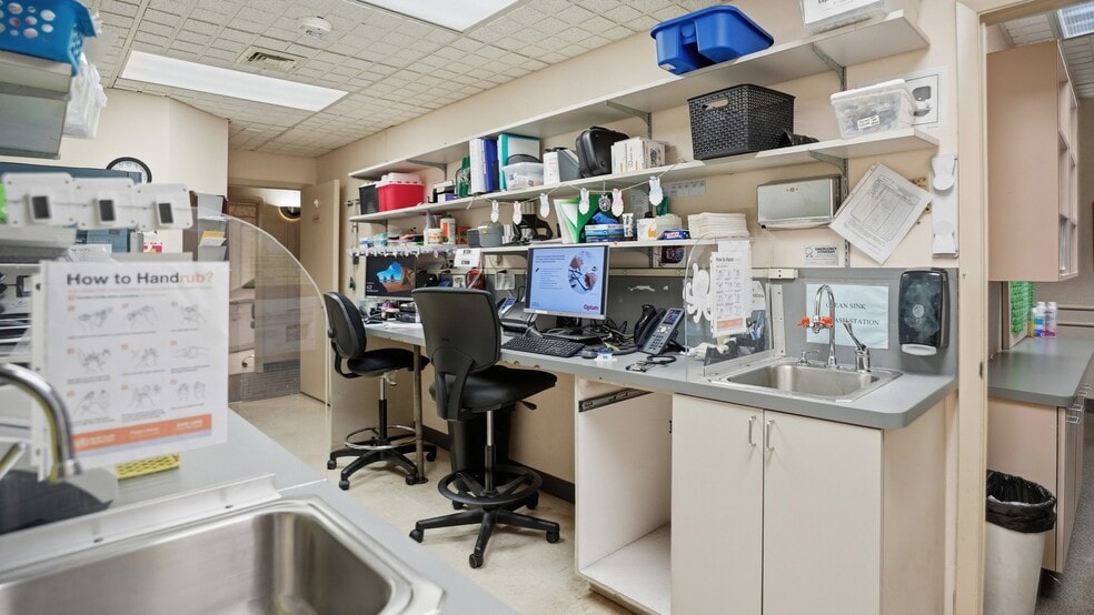 More Photos Of 123 Stewart Ave, Hicksville Medical For Sale