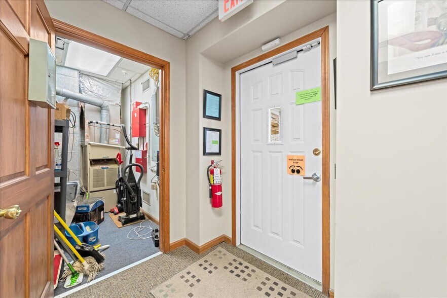 More Photos Of 303 E Main St, Pickens General Retail For Sale