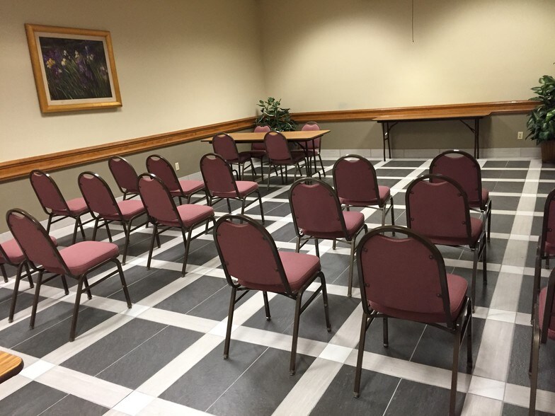 More Photos Of 10455 Reiger Rd, Baton Rouge Hotel For Sale