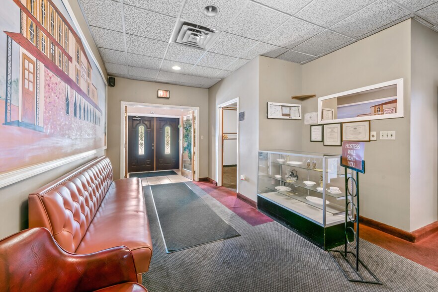 More Photos Of 9494 Riverton Rd, Bangor Restaurant For Sale