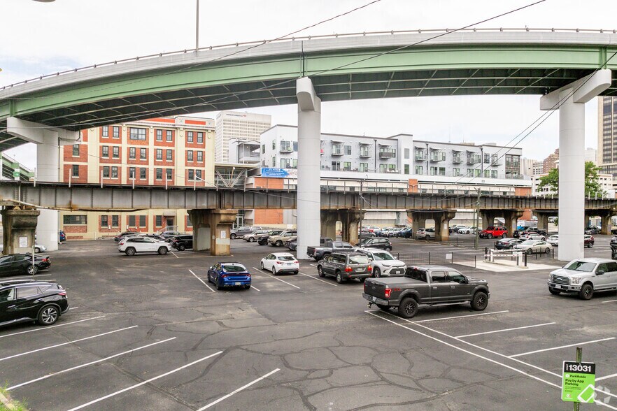 More Photos Of 101-115 S 15th St, Richmond Loft Creative Space For Lease