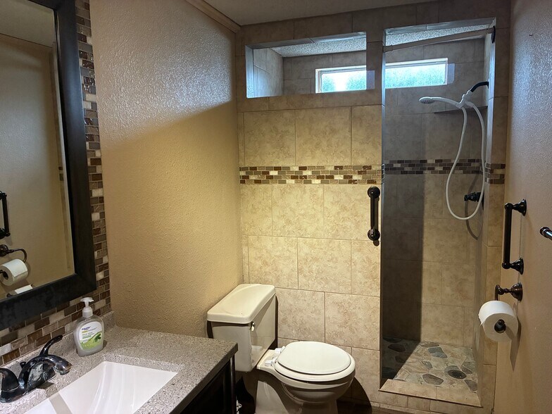More Photos Of 382 County Road 4450, Kempner Manufactured Housing Mobile Home Park For Sale