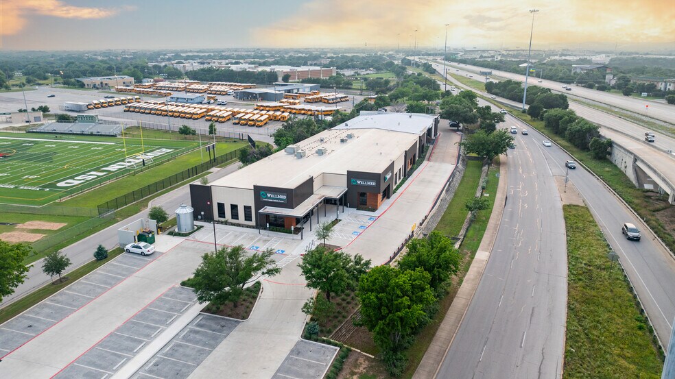 More Photos Of 4715 S Lamar Blvd, Sunset Valley Storefront For Lease