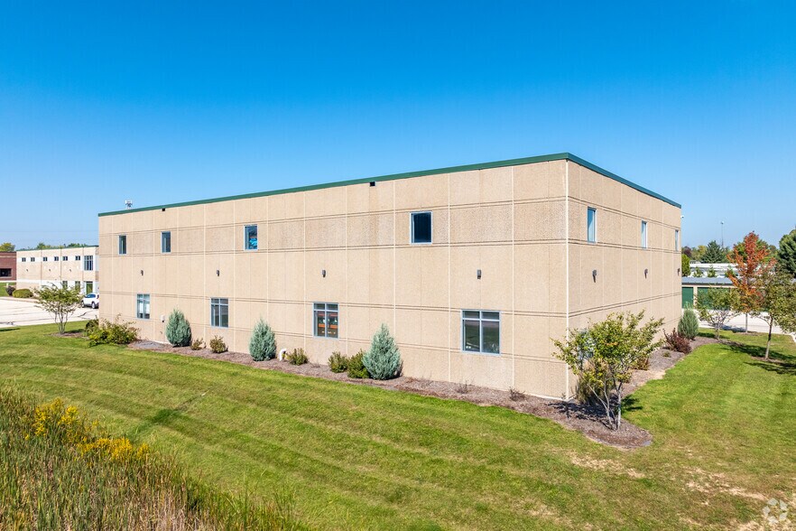 Primary Photo Of 520 Technology Way, Saukville Warehouse For Lease