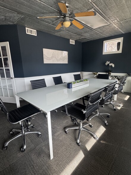 More Photos Of 200 S Main St, Keller Office For Sale