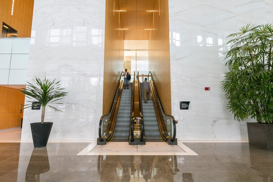 More Photos Of 1395 Brickell Ave, Miami Office Residential For Lease