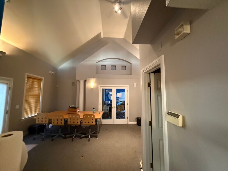 More Photos Of 1648 Spruce st, Boulder Office For Lease
